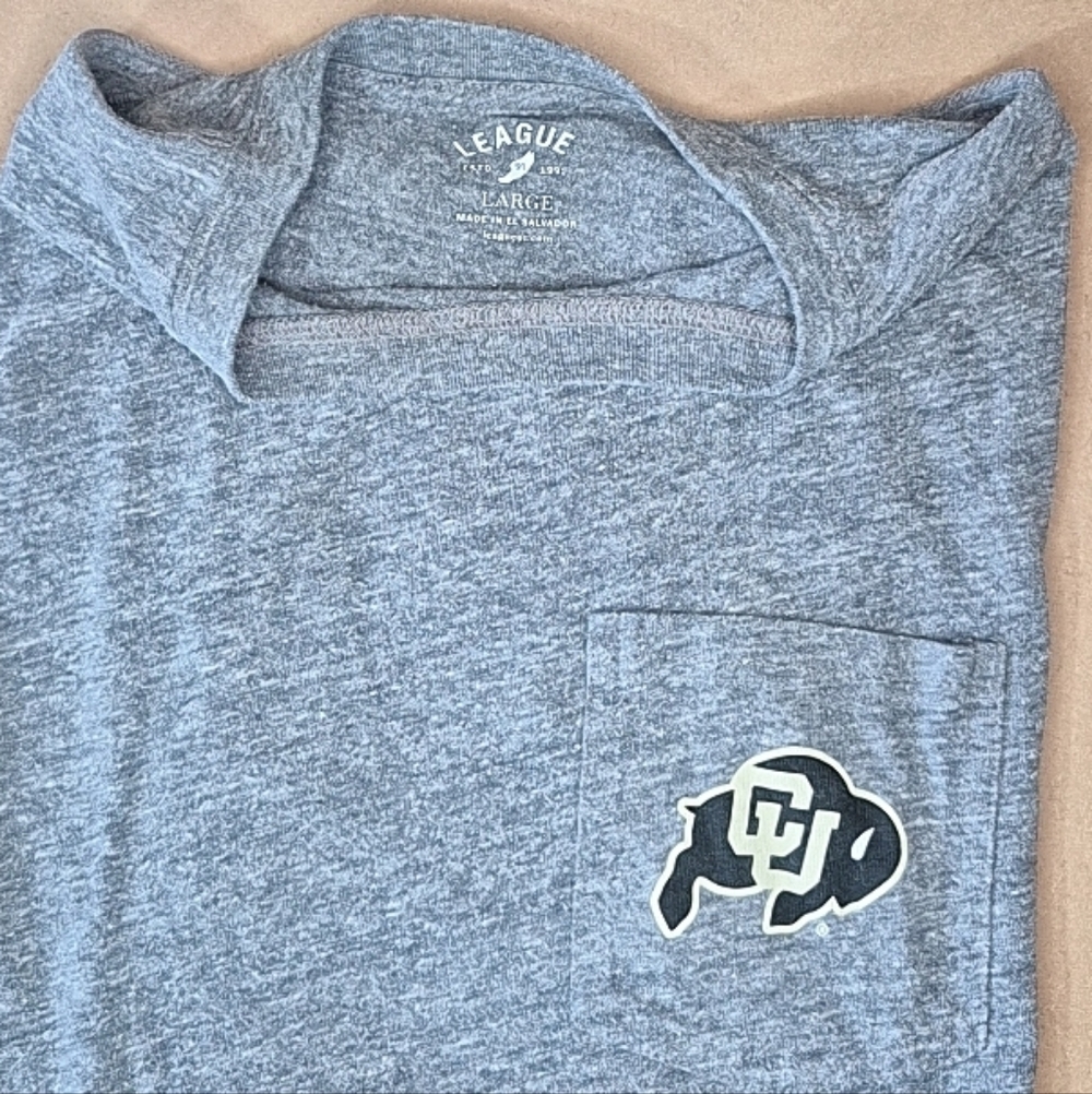 League Colorado Buffaloes Gray Short Sleeve Tee 1280/225 - Picture 2 of 6